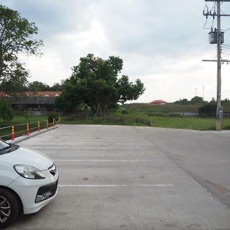 Good Room Uttaradit Exterior foto