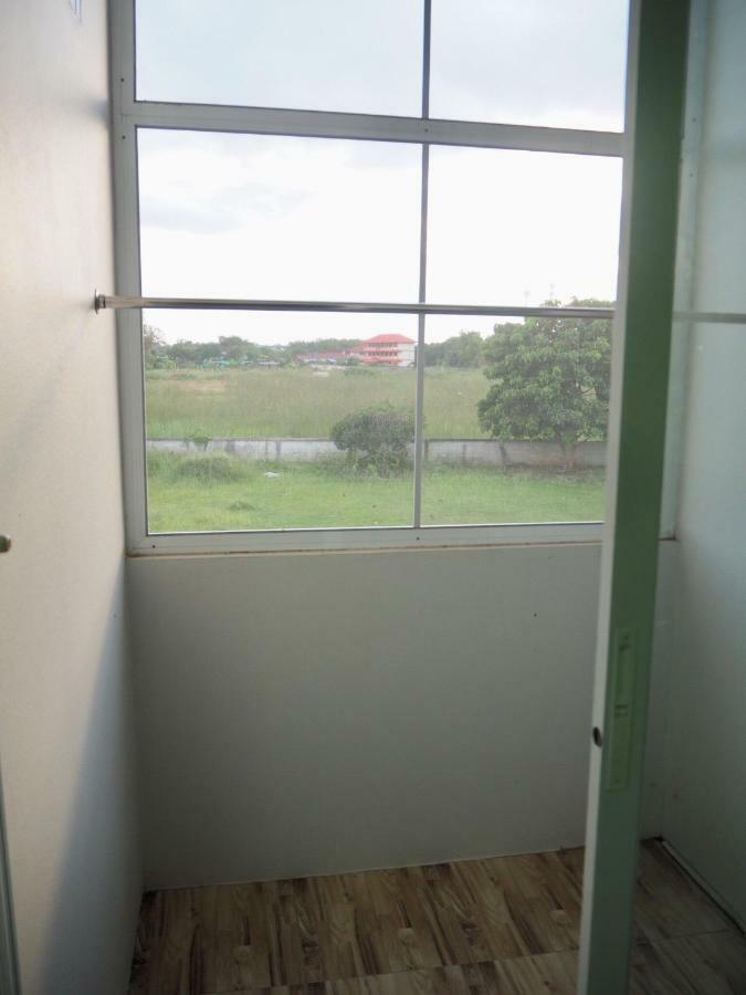 Good Room Uttaradit Exterior foto