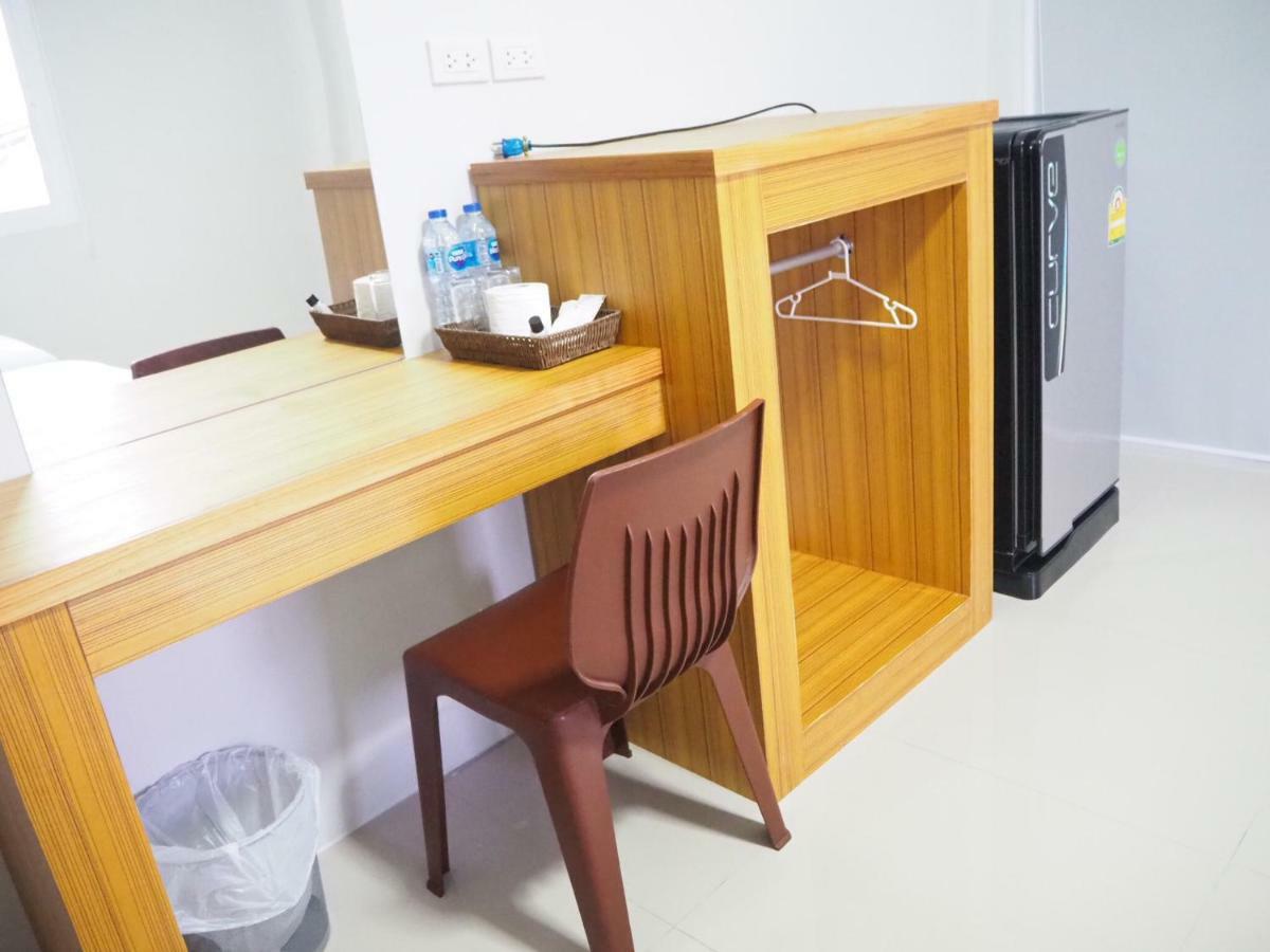 Good Room Uttaradit Exterior foto